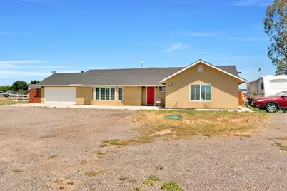 17209 Alonzo Court, Madera, CA 93638 - Photo 11