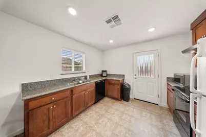 785 Dean Court, Merced, CA 95341 - Photo 11