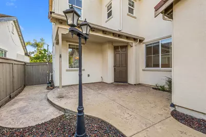 2564 W Summerland Way, Roseville, CA 95747 - Photo 11
