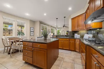 2564 W Summerland Way, Roseville, CA 95747 - Photo 23