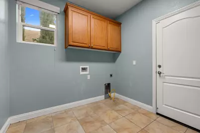 2564 W Summerland Way, Roseville, CA 95747 - Photo 45