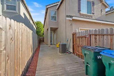 1815 Hammertown Drive, Stockton, CA 95210 - Photo 39
