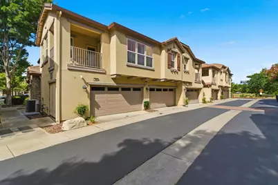 166 W Luna Loca Lane, Mountain House, CA 95391 - Photo 3