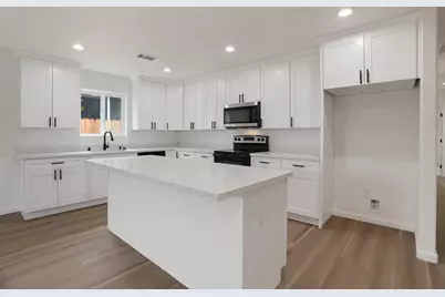 1811 N Stanford Avenue, Stockton, CA 95205 - Photo 11