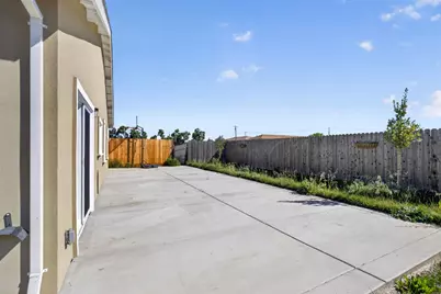5955 Cortes Court, Sacramento, CA 95824 - Photo 21