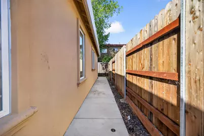 5960 Cortes Court, Sacramento, CA 95824 - Photo 21