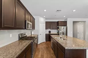 1710 Adeline Court, Hughson, CA 95326 - Photo 9