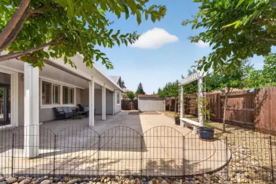 1710 Adeline Court, Hughson, CA 95326 - Photo 33