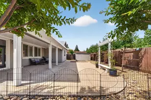 1710 Adeline Court, Hughson, CA 95326 - Photo 33