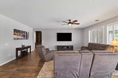 1710 Adeline Court, Hughson, CA 95326 - Photo 13