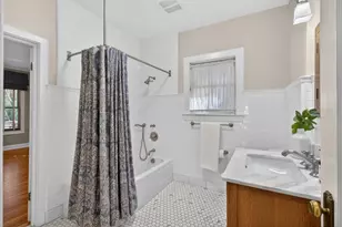 1216 38th St, Sacramento, CA 95816 - Photo 23