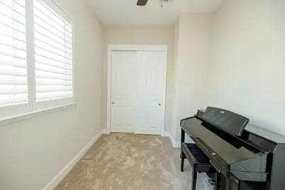 2471 Sea Lion Way, Turlock, CA 95380 - Photo 19
