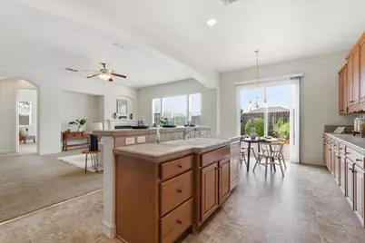 492 Lone Spur Drive, Folsom, CA 95630 - Photo 13