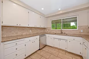 21 Saratoga Cir, Sacramento, CA 95864 - Photo 11