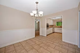 21 Saratoga Cir, Sacramento, CA 95864 - Photo 9