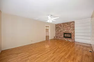 21 Saratoga Cir, Sacramento, CA 95864 - Photo 17