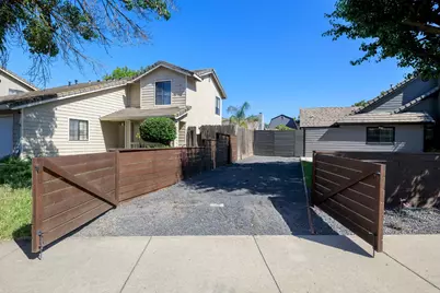 2325 Manor Oak Drive, Modesto, CA 95355 - Photo 7