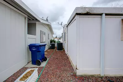 Tully #64, Turlock, CA 95380 - Photo 33