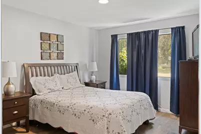7610 Lakeridge Circle, Elk Grove, CA 95624 - Photo 17