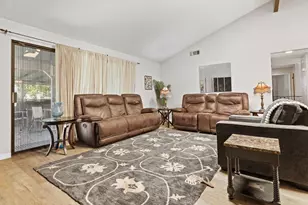7610 Lake Ridge Cir, Elk Grove, CA 95624 - Photo 15