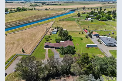 7610 Lakeridge Circle, Elk Grove, CA 95624 - Photo 41