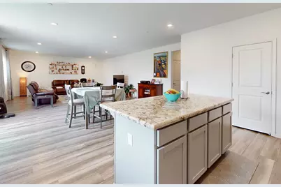 2075 Haskins Way, Olivehurst, CA 95961 - Photo 5