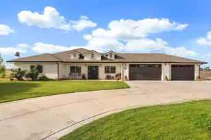 4184 Gemstone Dr, Acampo, CA 95220 - Photo 3