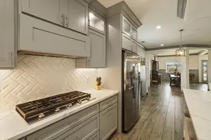 4184 Gemstone Dr, Acampo, CA 95220 - Photo 13