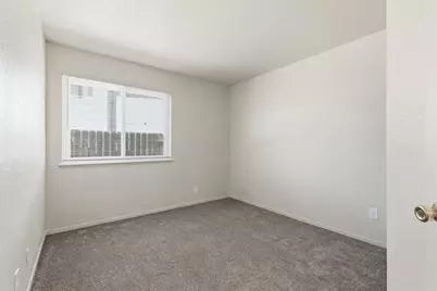 2412 Silverado Court, Stockton, CA 95206 - Photo 19