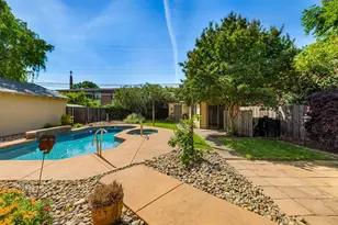 524 Sandburg Dr, Sacramento, CA 95819 - Photo 7