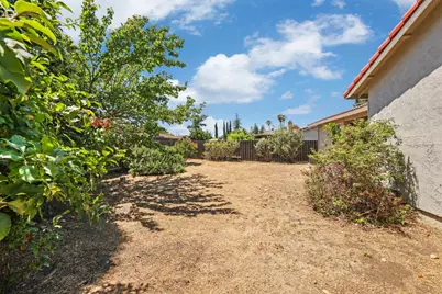 1118 Fallbrook Drive, Stockton, CA 95210 - Photo 29