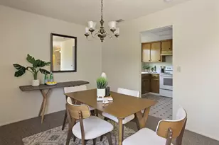 1118 Fallbrook Dr, Stockton, CA 95210 - Photo 9