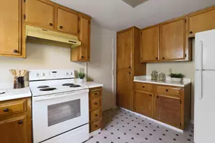 1118 Fallbrook Dr, Stockton, CA 95210 - Photo 13