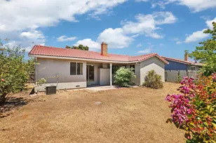 1118 Fallbrook Dr, Stockton, CA 95210 - Photo 27