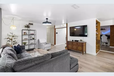 7242 Arutas Drive, North Highlands, CA 95660 - Photo 11