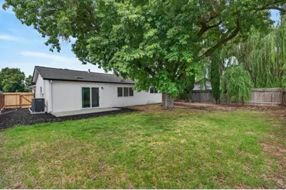 6330 Valley Hi Drive, Sacramento, CA 95823 - Photo 15