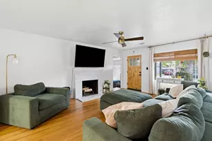 2368 Murieta Wy, Sacramento, CA 95822 - Photo 5