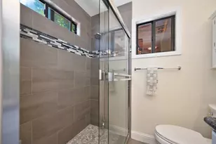 5712 Carlson Dr, Sacramento, CA 95819 - Photo 31