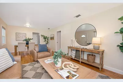 5712 Carlson Drive, Sacramento, CA 95819 - Photo 7
