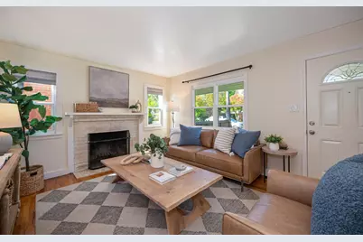 5712 Carlson Drive, Sacramento, CA 95819 - Photo 9