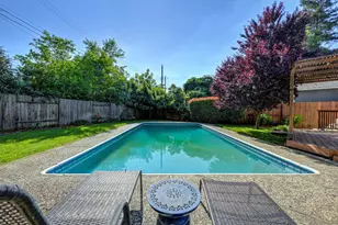 5712 Carlson Dr, Sacramento, CA 95819 - Photo 39