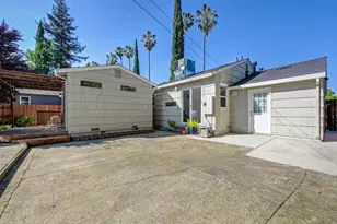 5712 Carlson Dr, Sacramento, CA 95819 - Photo 35