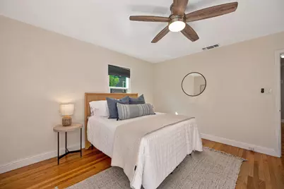 5712 Carlson Drive, Sacramento, CA 95819 - Photo 27