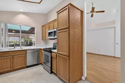 8113 Bellsbrae Drive, Antelope, CA 95843 - Photo 19