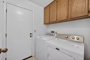 8113 Bellsbrae Dr, Antelope, CA 95843 - Photo 37