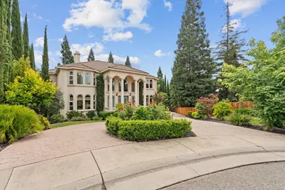8540 Le Parc Court, Fair Oaks, CA 95628 - Photo 3