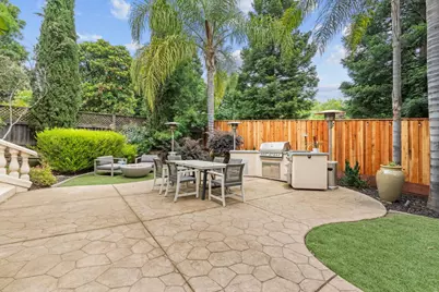 8540 Le Parc Court, Fair Oaks, CA 95628 - Photo 45
