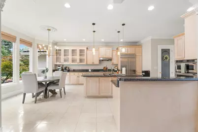 8540 Le Parc Court, Fair Oaks, CA 95628 - Photo 11