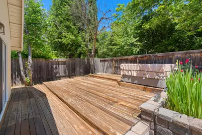 11557 Bear Valley Court, Gold River, CA 95670 - Photo 31