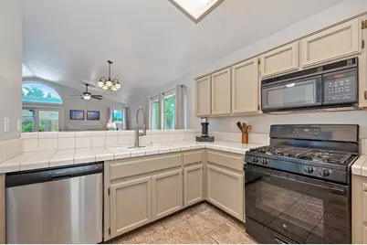 3446 Alder Canyon Way, Antelope, CA 95843 - Photo 9